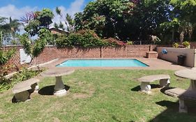 Uvongo Sea Scapes Holiday Apartment